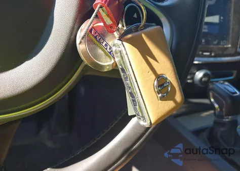 2019 Volvo S60 T5 Inscription z USA, uszkodzony, nr VIN 7JR102FL4KG017820